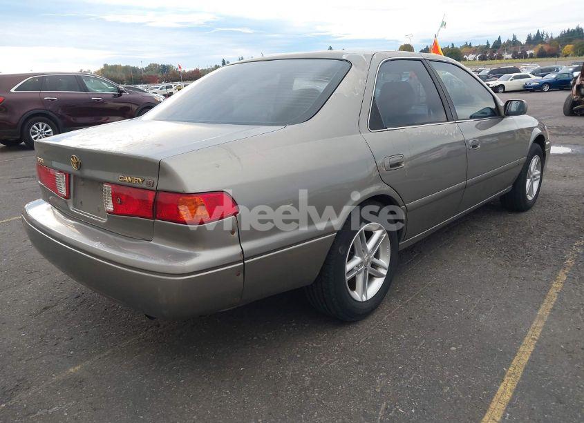 Photo 4 of 2000 Toyota Camry CE (VIN 4T1BG22K1YU700818)