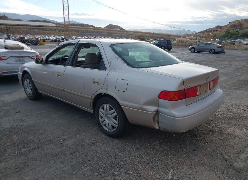 Photo 3 of 2000 Toyota Camry LE (VIN 4T1BG22K1YU708014)
