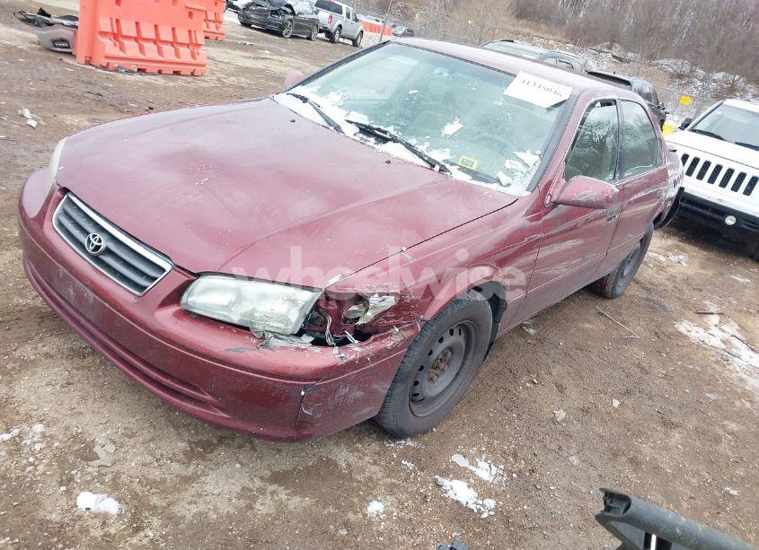 Photo 2 of 2000 Toyota Camry LE (VIN 4T1BG22K1YU757732)