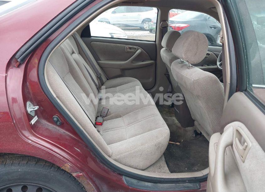 Photo 8 of 2000 Toyota Camry LE (VIN 4T1BG22K1YU757732)