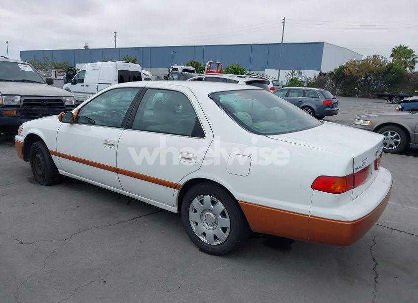 Photo 3 of 2001 Toyota Camry CE (VIN 4T1BG22K21U763559)