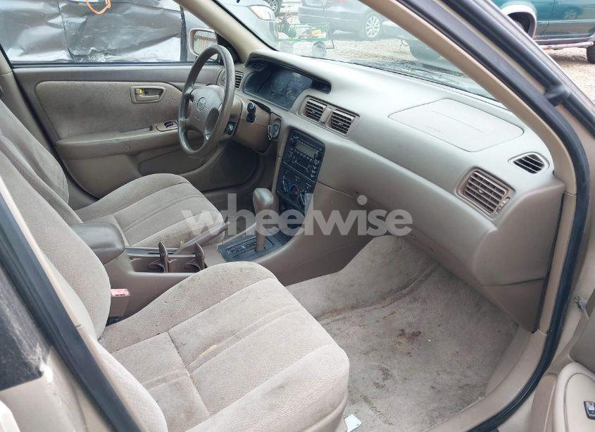 Photo 5 of 2001 Toyota Camry LE (VIN 4T1BG22K21U801890)