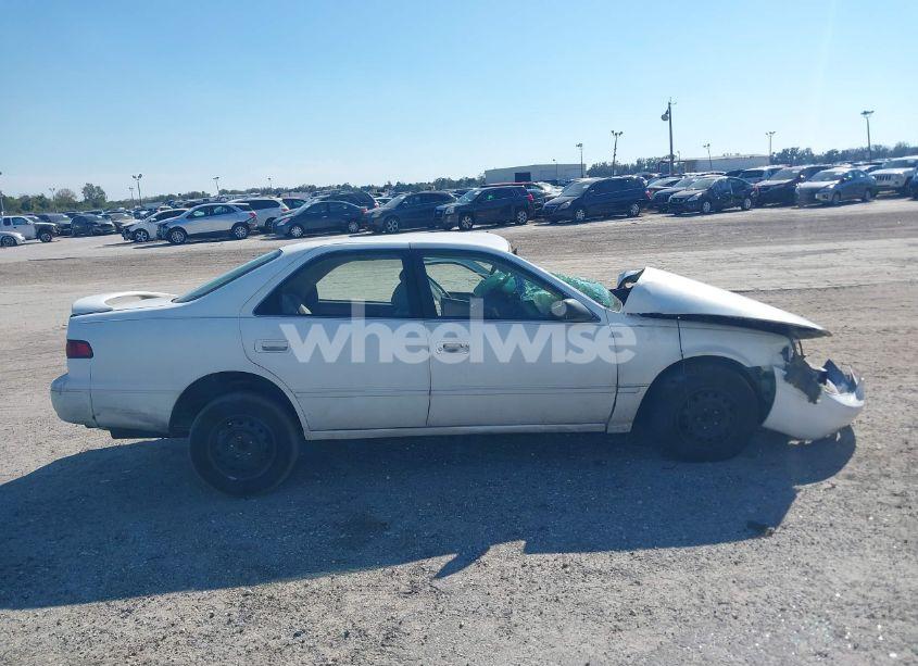 Photo 12 of 1997 Toyota Camry LE (VIN 4T1BG22K2VU002763)