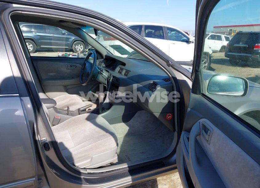 Photo 5 of 1997 Toyota Camry LE (VIN 4T1BG22K2VU043507)