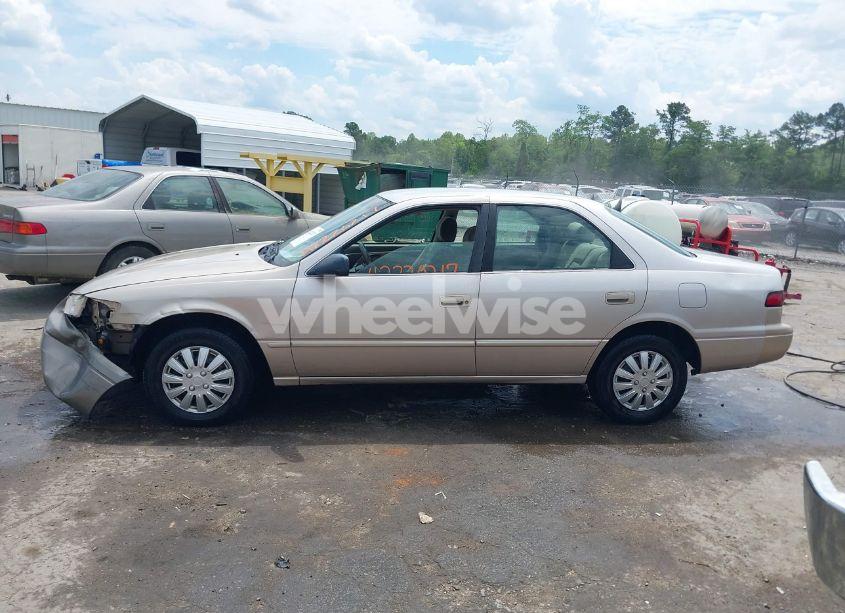 Photo 14 of 1998 Toyota Camry CE (VIN 4T1BG22K2WU185762)