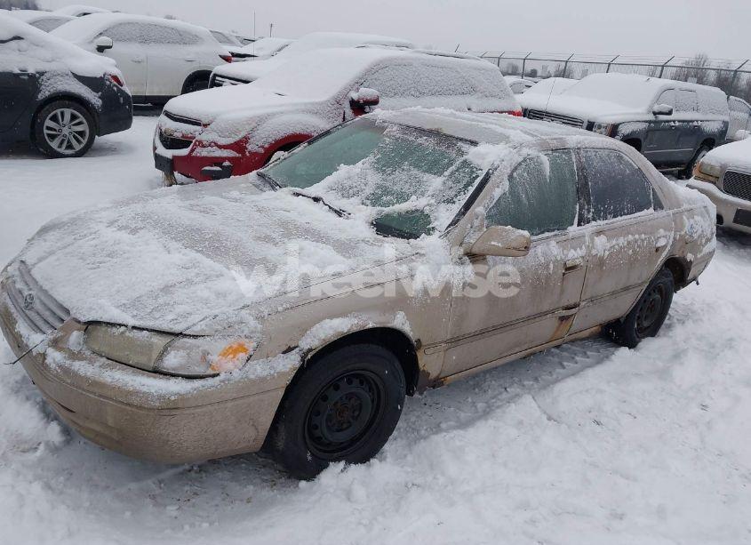 Photo 2 of 1998 Toyota Camry CE (VIN 4T1BG22K2WU232207)