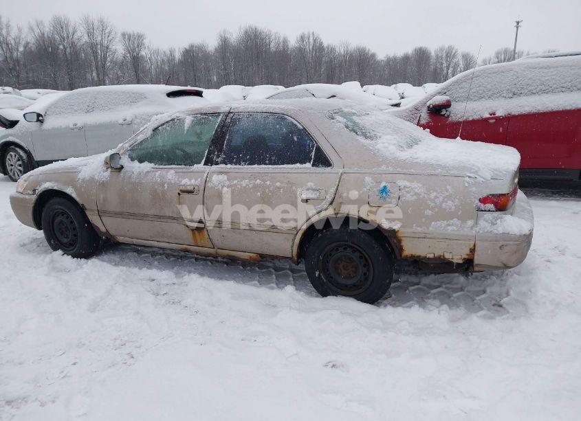 Photo 6 of 1998 Toyota Camry CE (VIN 4T1BG22K2WU232207)