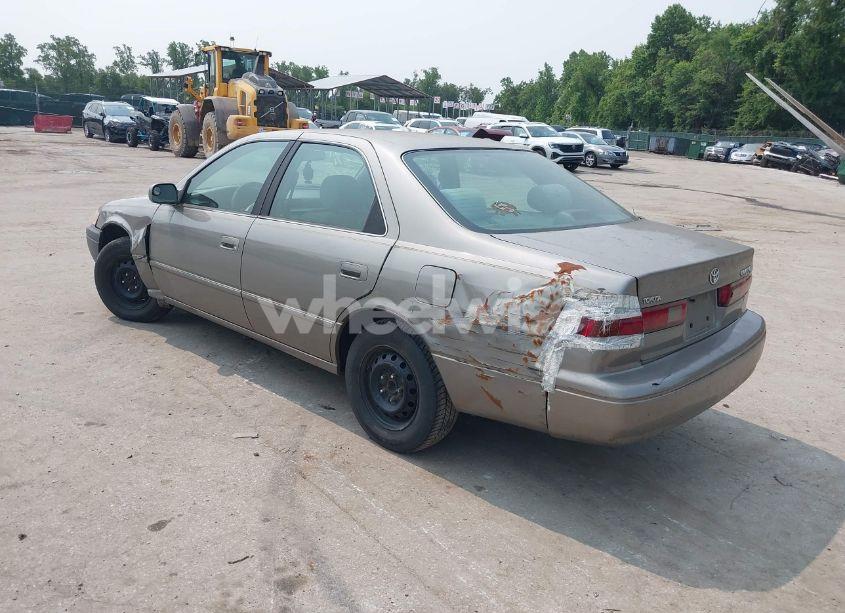 Photo 3 of 1998 Toyota Camry LE (VIN 4T1BG22K2WU278958)