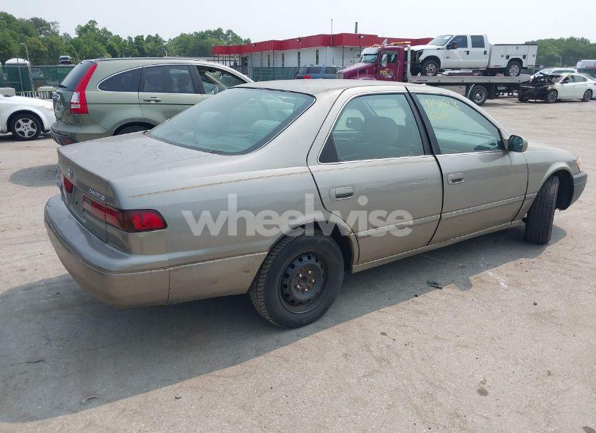 Photo 4 of 1998 Toyota Camry LE (VIN 4T1BG22K2WU278958)