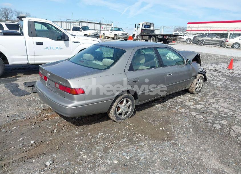 Photo 4 of 1998 Toyota Camry LE (VIN 4T1BG22K2WU314146)