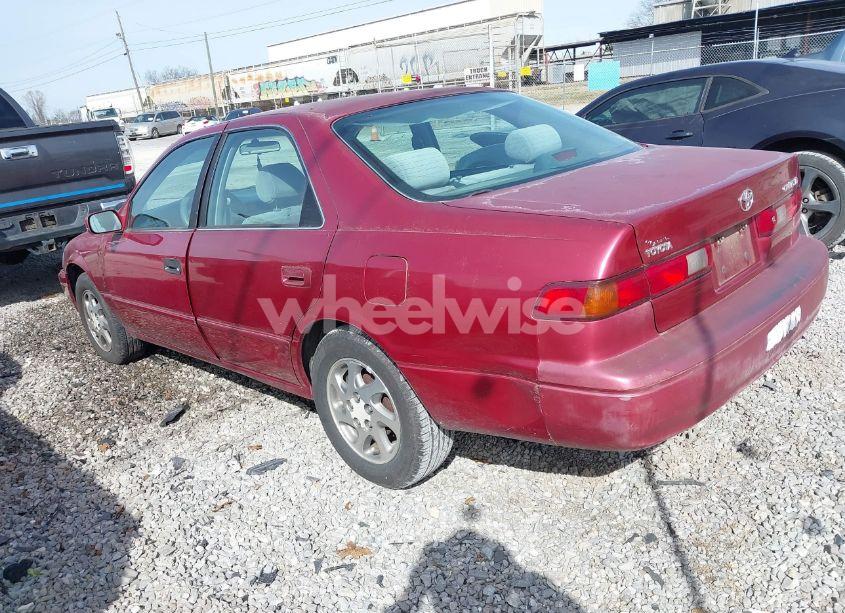 Photo 3 of 1998 Toyota Camry LE (VIN 4T1BG22K2WU839367)