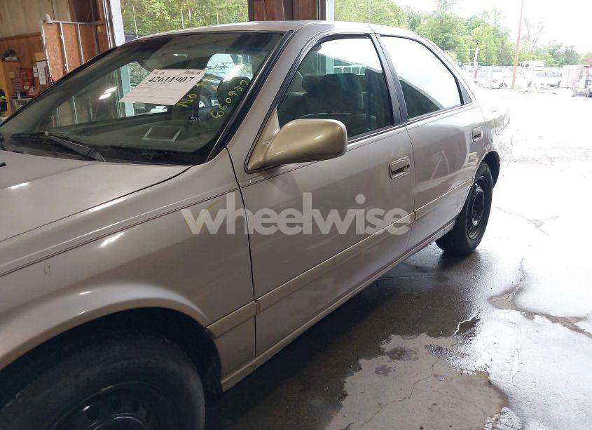 Photo 11 of 2000 Toyota Camry LE (VIN 4T1BG22K2YU660927)