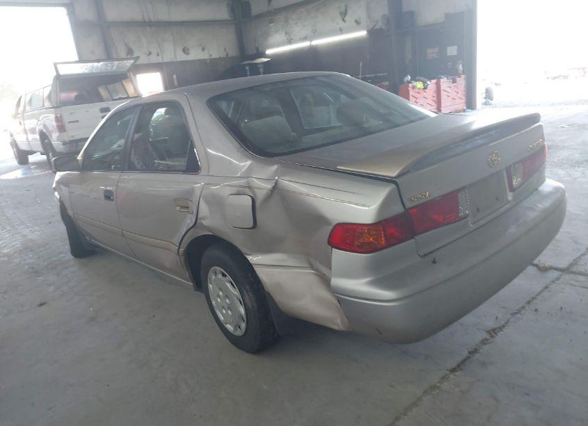 Photo 3 of 2000 Toyota Camry CE (VIN 4T1BG22K2YU708443)