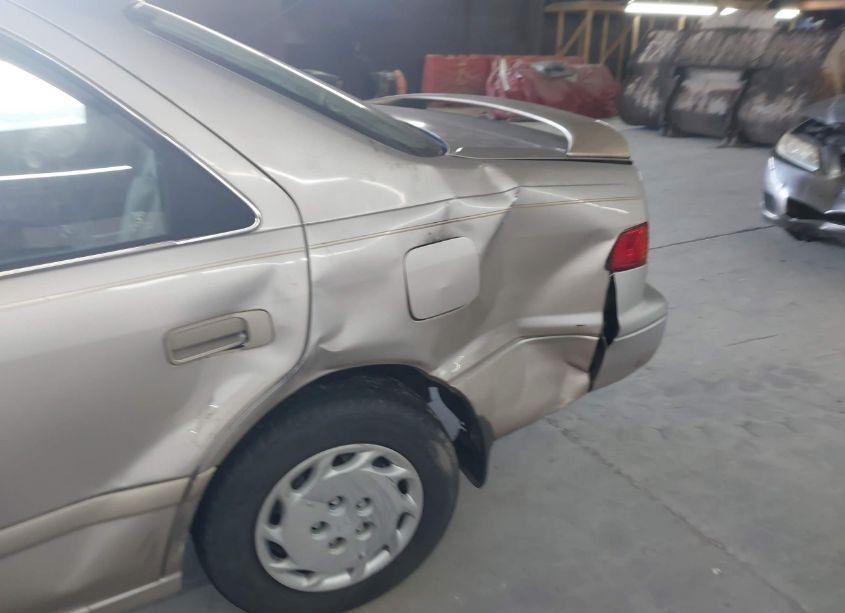 Photo 6 of 2000 Toyota Camry CE (VIN 4T1BG22K2YU708443)