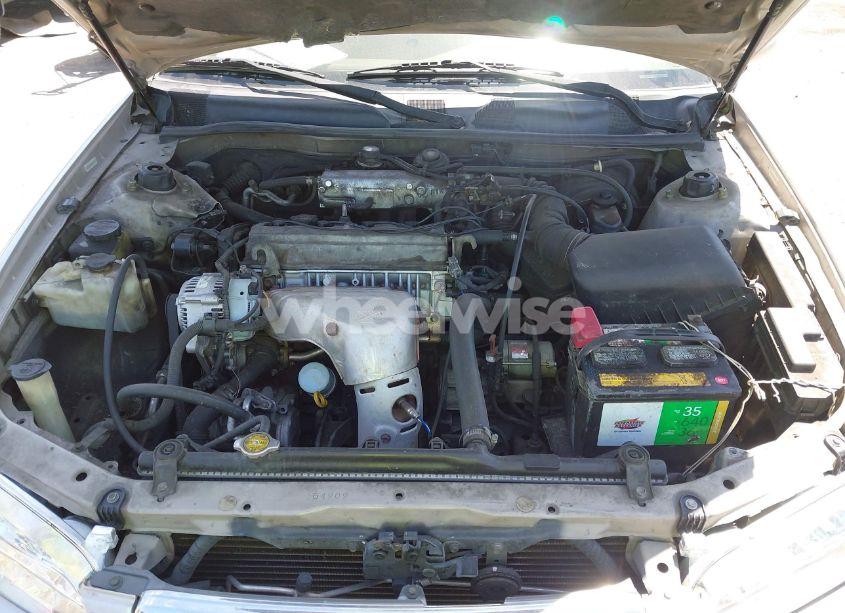 Photo 10 of 2000 Toyota Camry CE (VIN 4T1BG22K2YU924681)