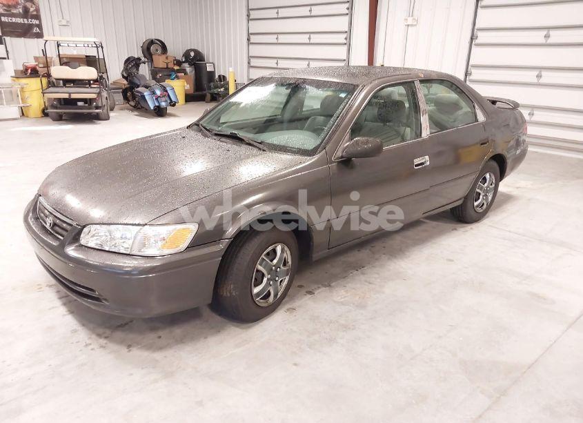 Photo 2 of 2000 Toyota Camry CE (VIN 4T1BG22K2YU958121)