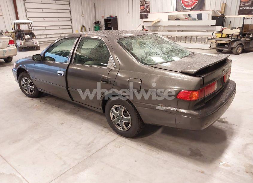 Photo 3 of 2000 Toyota Camry CE (VIN 4T1BG22K2YU958121)