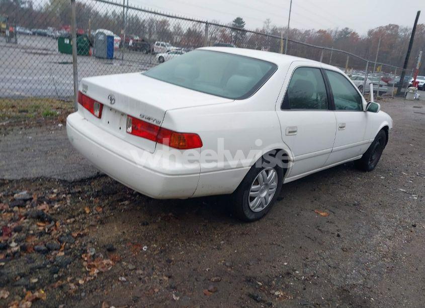 Photo 4 of 2000 Toyota Camry LE (VIN 4T1BG22K2YU976361)