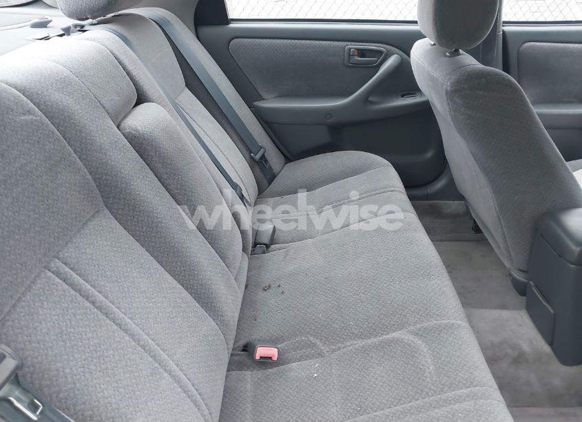 Photo 8 of 2000 Toyota Camry LE (VIN 4T1BG22K2YU976361)