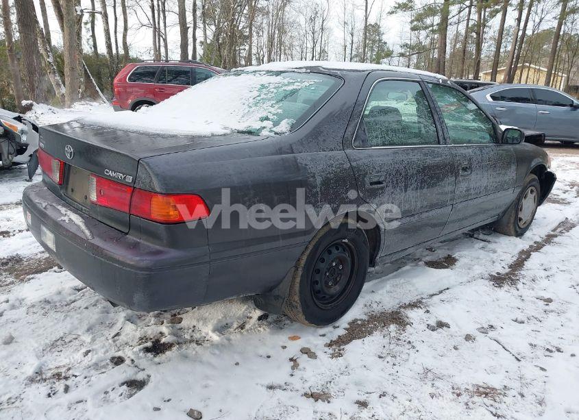 Photo 4 of 2000 Toyota Camry CE (VIN 4T1BG22K2YU986601)