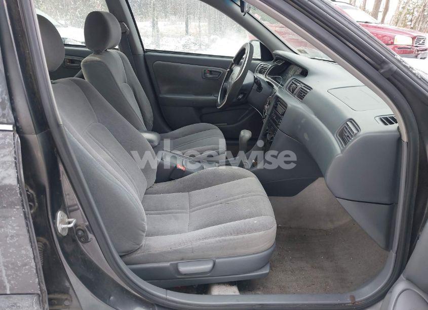 Photo 5 of 2000 Toyota Camry CE (VIN 4T1BG22K2YU986601)