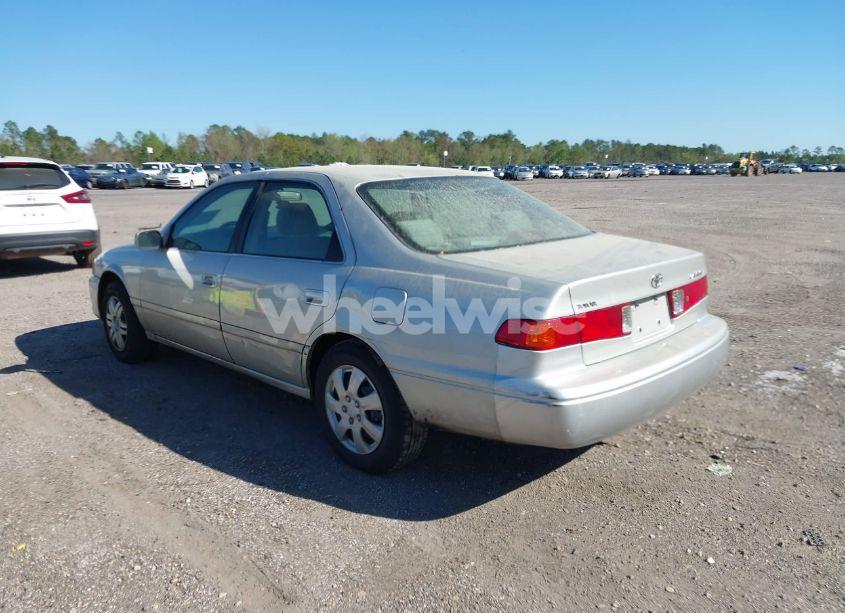 Photo 3 of 2001 Toyota Camry LE (VIN 4T1BG22K31U055112)