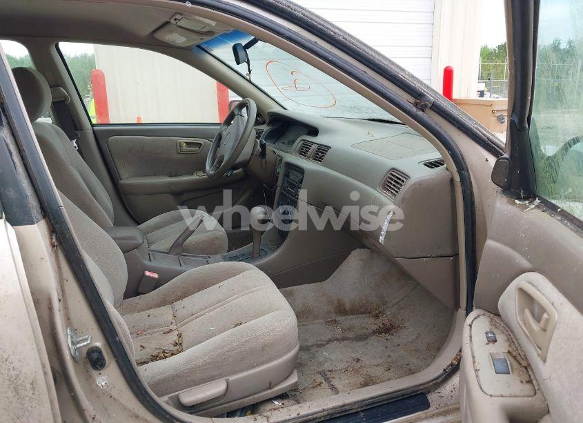 Photo 5 of 2001 Toyota Camry LE (VIN 4T1BG22K31U078888)