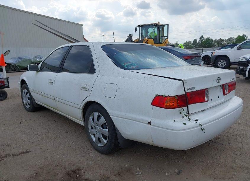 Photo 3 of 2001 Toyota Camry LE (VIN 4T1BG22K31U796425)