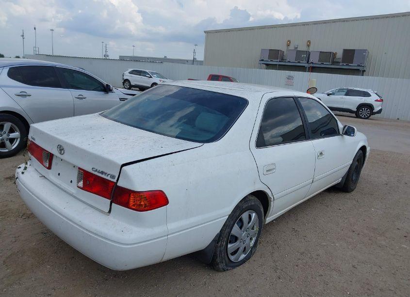 Photo 4 of 2001 Toyota Camry LE (VIN 4T1BG22K31U796425)