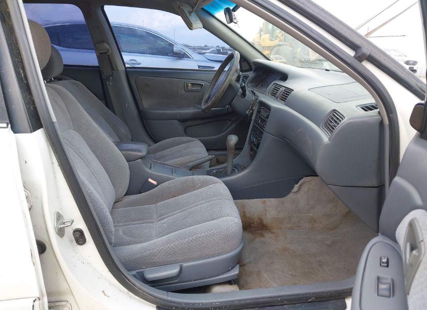 Photo 5 of 2001 Toyota Camry LE (VIN 4T1BG22K31U796425)