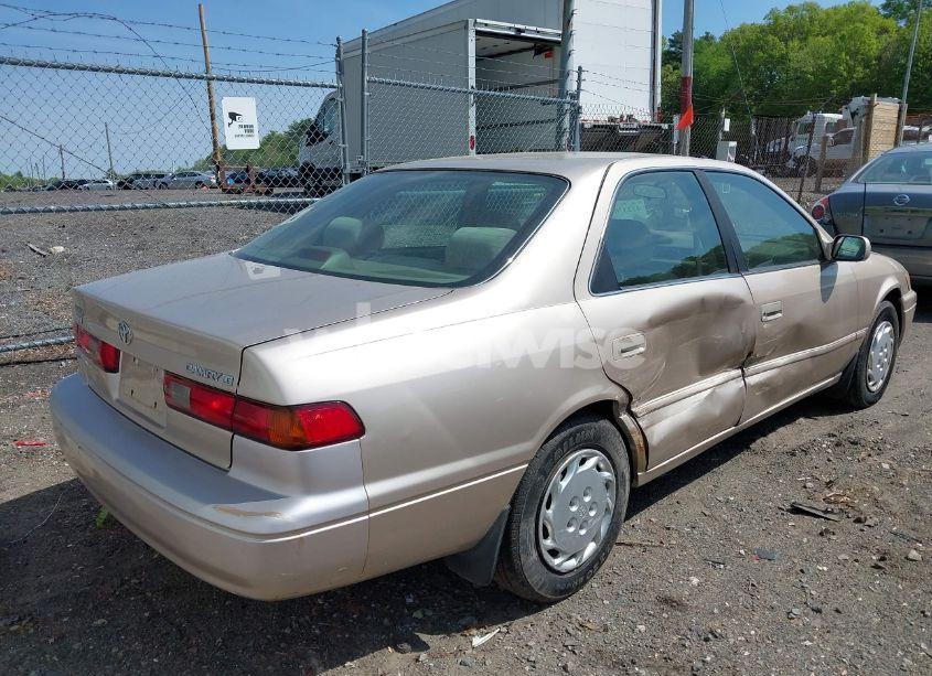 Photo 4 of 1997 Toyota Camry LE (VIN 4T1BG22K3VU808174)