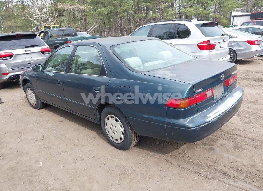Photo 3 of 1998 Toyota Camry LE (VIN 4T1BG22K3WU854153)