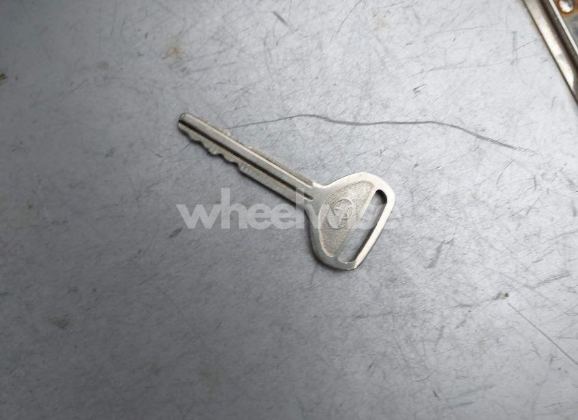 Photo 11 of 1998 Toyota Camry LE (VIN 4T1BG22K3WU859255)