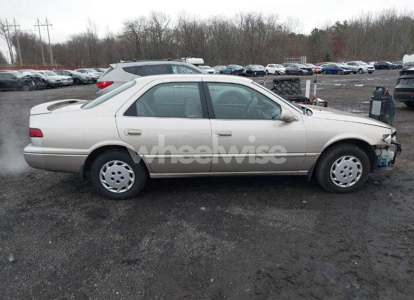 Photo 13 of 1998 Toyota Camry LE (VIN 4T1BG22K3WU859255)