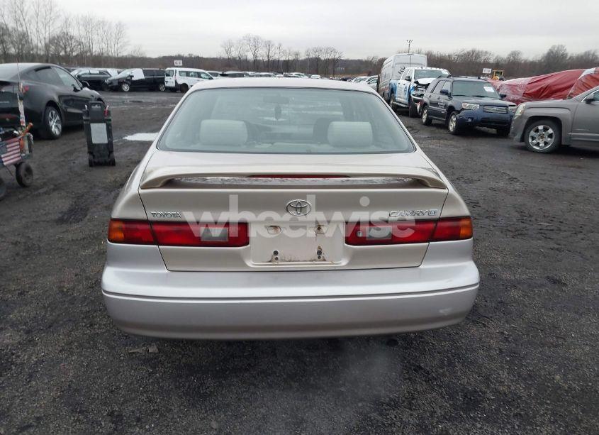 Photo 16 of 1998 Toyota Camry LE (VIN 4T1BG22K3WU859255)