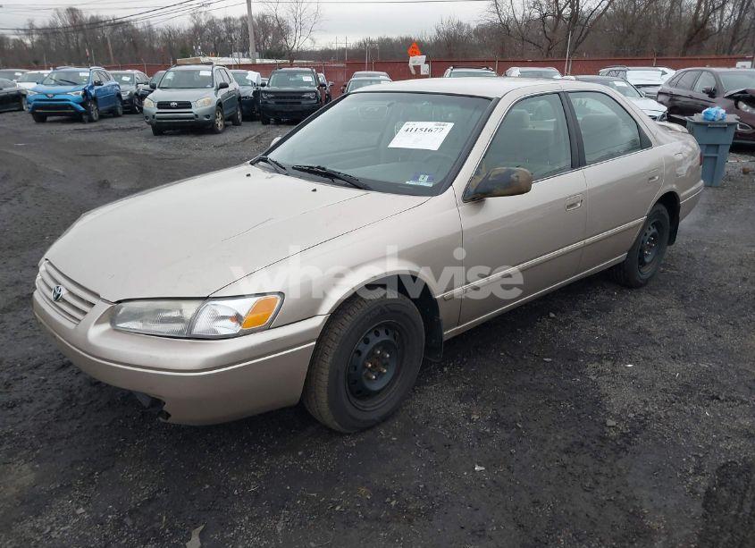 Photo 2 of 1998 Toyota Camry LE (VIN 4T1BG22K3WU859255)