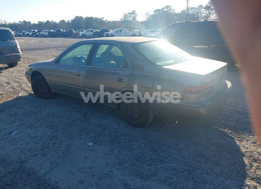 Photo 3 of 1999 Toyota Camry LE (VIN 4T1BG22K3XU447306)
