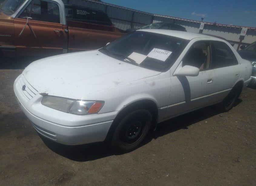 Photo 2 of 1999 Toyota Camry LE (VIN 4T1BG22K3XU494822)