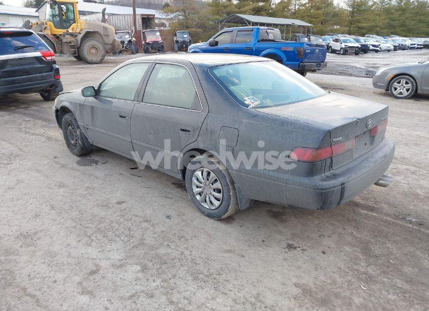 Photo 3 of 1999 Toyota Camry CE (VIN 4T1BG22K3XU560284)