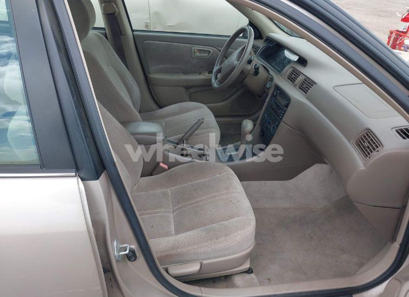 Photo 5 of 2000 Toyota Camry LE (VIN 4T1BG22K3YU628147)