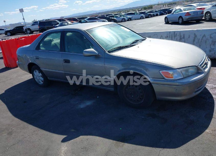 Photo 13 of 2000 Toyota Camry CE (VIN 4T1BG22K3YU643229)