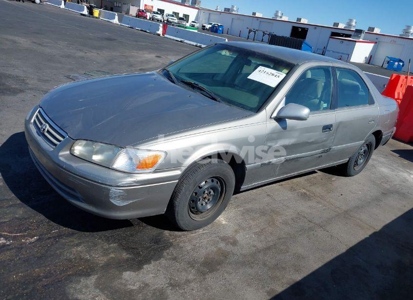 Photo 6 of 2000 Toyota Camry CE (VIN 4T1BG22K3YU643229)