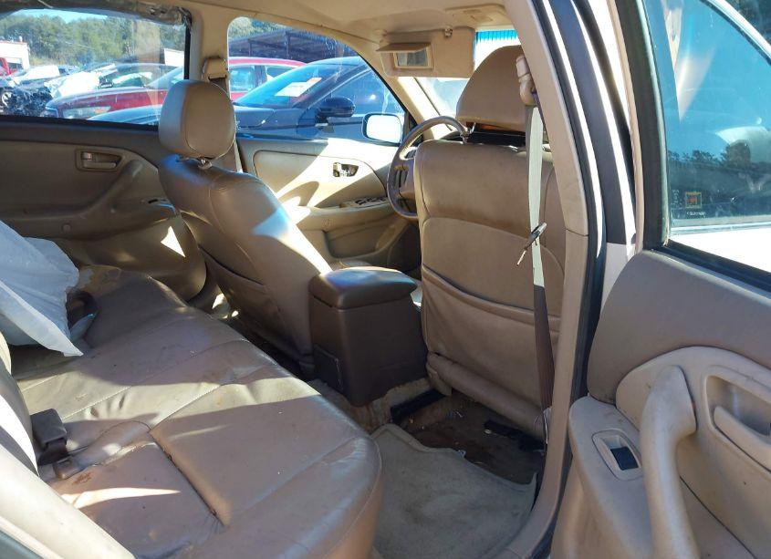 Photo 8 of 2000 Toyota Camry LE (VIN 4T1BG22K3YU658281)