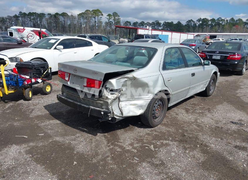 Photo 4 of 2000 Toyota Camry LE (VIN 4T1BG22K3YU671094)