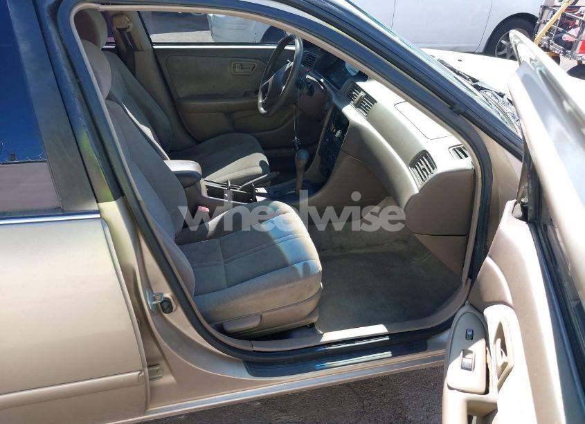 Photo 5 of 2000 Toyota Camry CE/LE/XLE (VIN 4T1BG22K3YU732928)