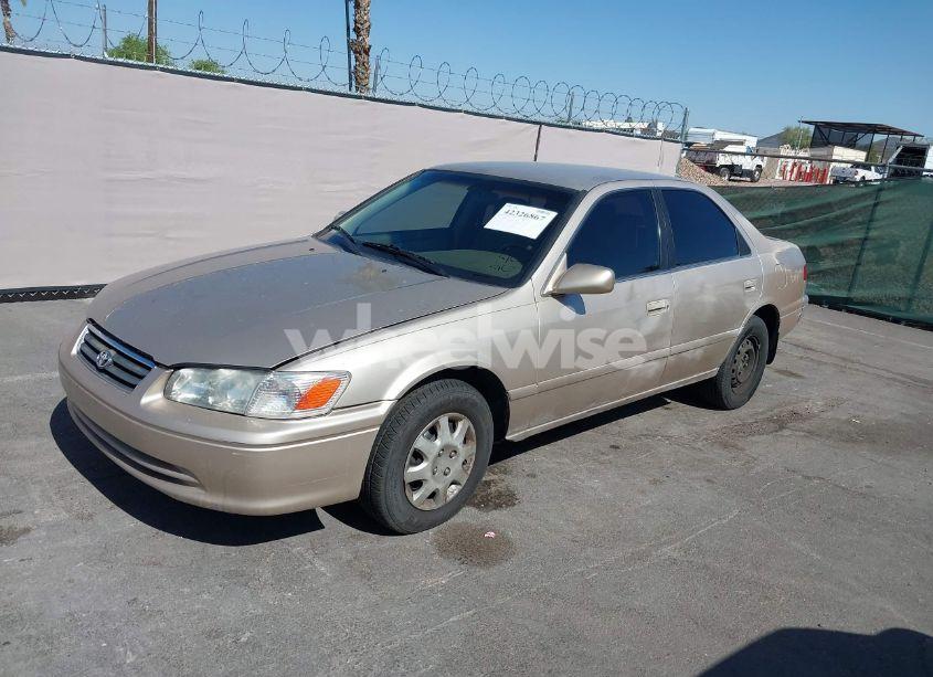 Photo 6 of 2000 Toyota Camry CE/LE/XLE (VIN 4T1BG22K3YU732928)