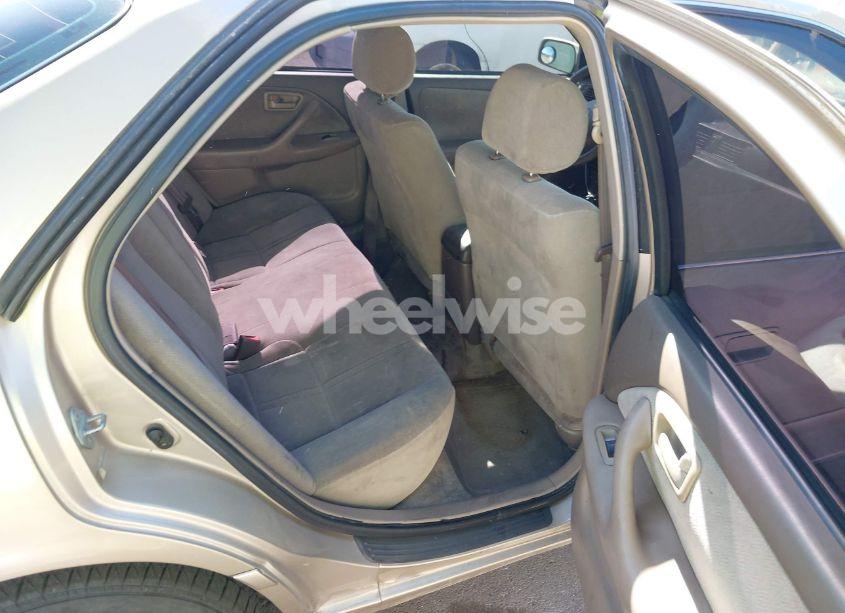 Photo 8 of 2000 Toyota Camry CE/LE/XLE (VIN 4T1BG22K3YU732928)