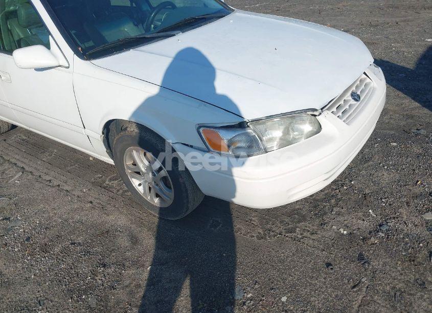 Photo 12 of 2000 Toyota Camry LE (VIN 4T1BG22K3YU926990)