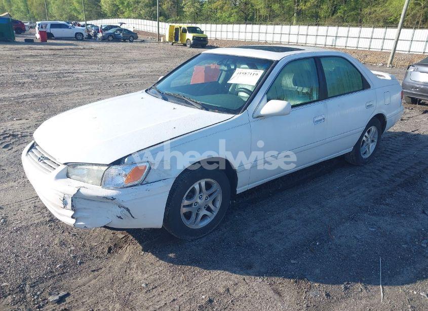 Photo 2 of 2000 Toyota Camry LE (VIN 4T1BG22K3YU926990)