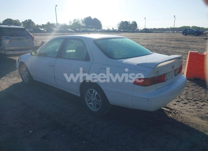 Photo 3 of 2000 Toyota Camry LE (VIN 4T1BG22K3YU926990)